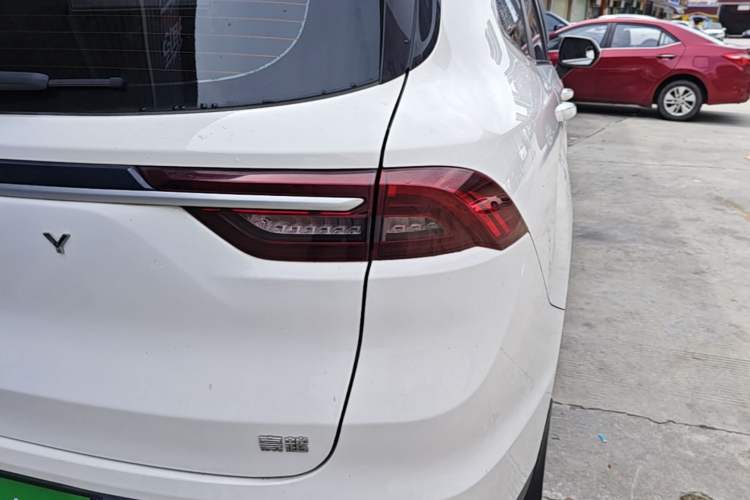 Used Geely Auto Haoyue 2022 1.8TD DCT Luxury 7-Seater Right Rear Taillight