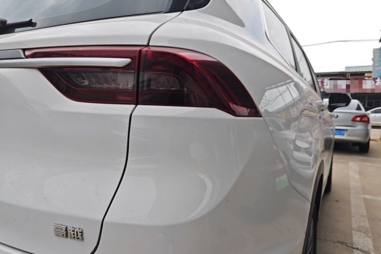Used Geely Auto Haoyue 2022 1.8TD Automatic Prestige 7-Seater Right Rear Taillight