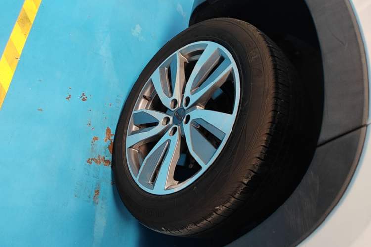 Used Geely Auto Haoyue 2022 1.8TD DCT Luxury 7-Seater Right Rear Wheel Hub