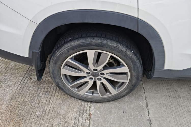 Used Geely Auto Haoyue 2022 1.8TD DCT Luxury 7-Seater Right Rear Wheel Hub