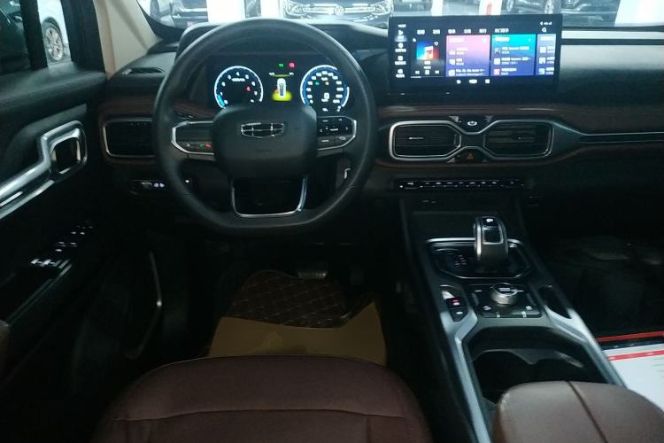 Used Geely Auto Haoyue 2022 1.8TD Automatic Comfort Model 7 Seats Steering Wheel