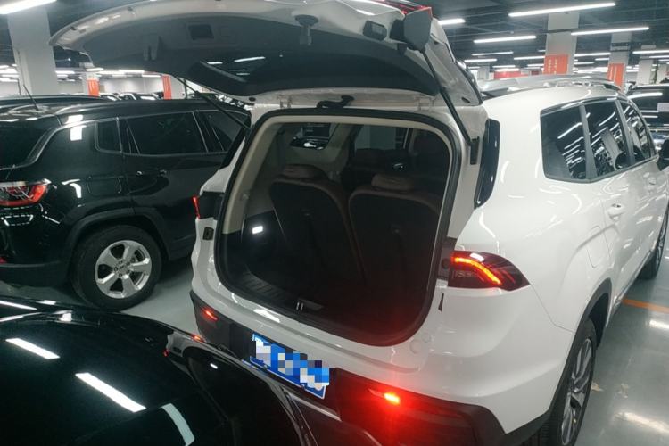 Used Geely Auto Haoyue 2022 1.8TD Automatic Comfort Model 7 Seats Trunk