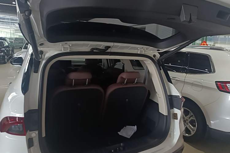 Used Geely Auto Haoyue 2022 1.8TD DCT Flagship 7-Seater Trunk