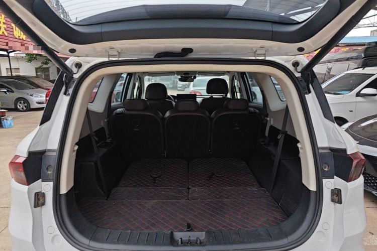 Used Geely Auto Haoyue 2022 1.8TD Automatic Prestige 7-Seater Trunk