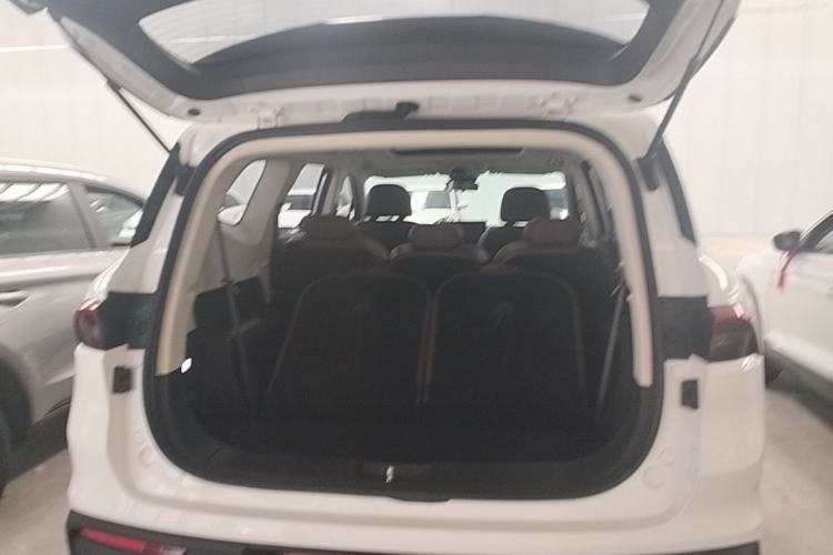 Used Geely Auto Haoyue 2022 1.8TD DCT Luxury 7-Seater Trunk