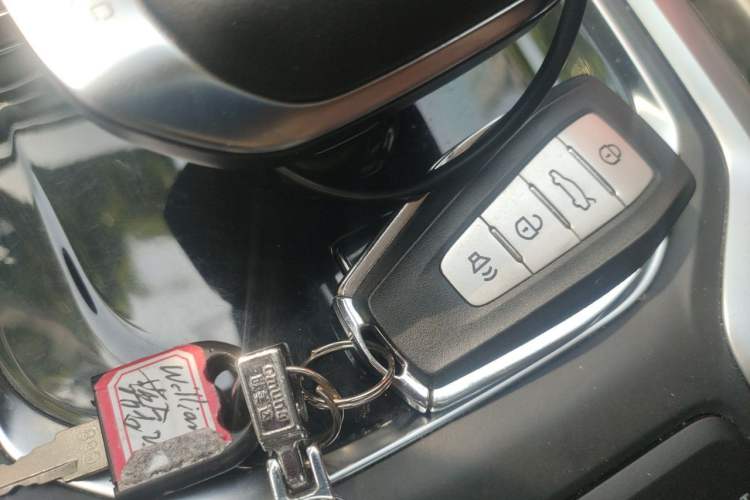 Used Geely Auto Haoyue 2022 1.8TD DCT Luxury 7-Seater Vehicle Key