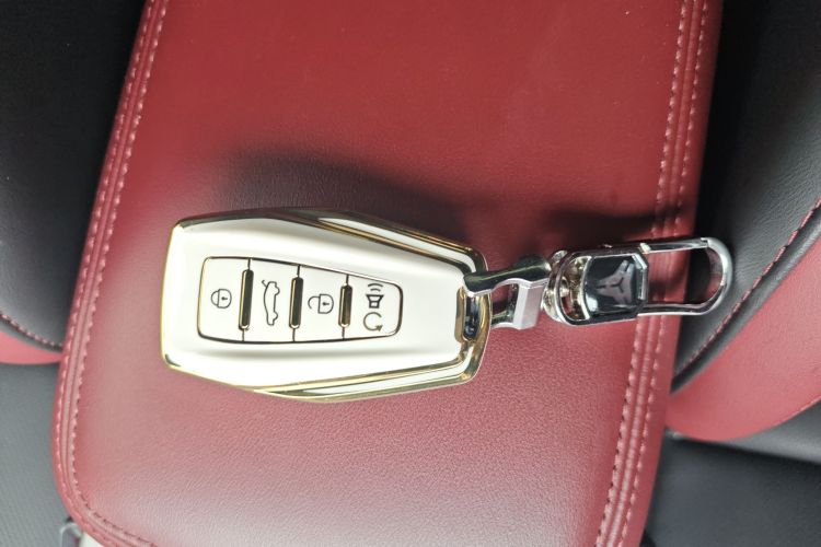 Used Geely Auto Haoyue 2022 1.8TD DCT Flagship 7-Seater Vehicle Key