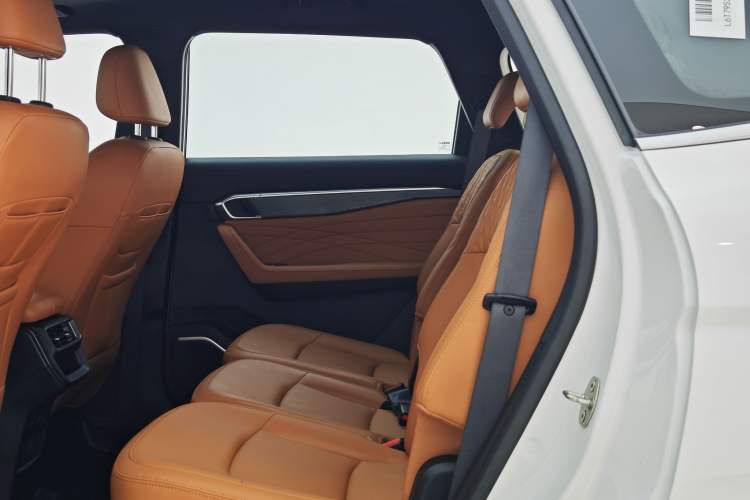 Used Geely Auto Haoyue L 2024 2.0T DCT Flagship Version Interior 6
