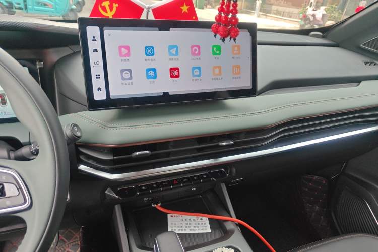 Used Geely Auto Haoyue L 2023 2.0T DCT Prestige Edition Audio And AC Panel