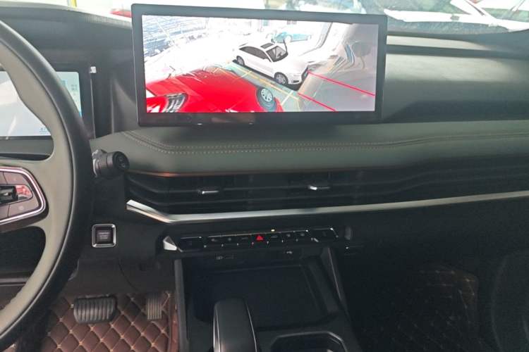 Used Geely Auto Haoyue L 2023 2.0T DCT Luxury Version Audio And AC Panel