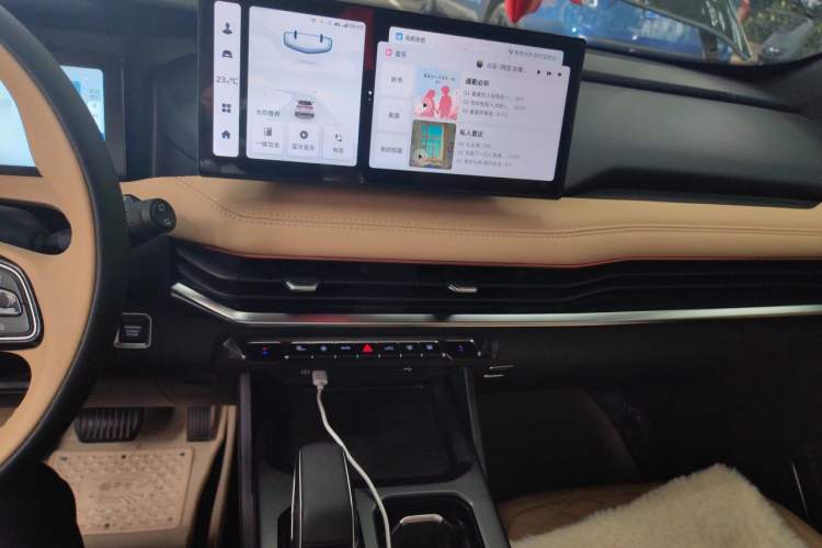 Used Geely Auto Haoyue L 2023 2.0T DCT Flagship Version Audio And AC Panel