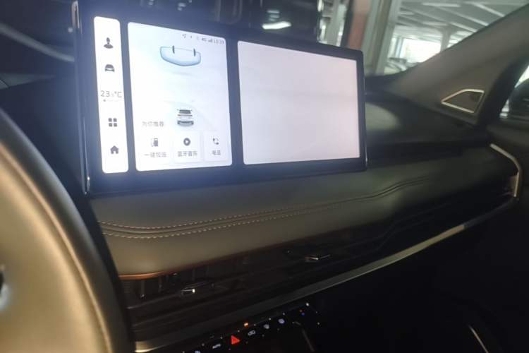 Used Geely Auto Haoyue L 2023 2.0T DCT Prestige Edition Audio And AC Panel
