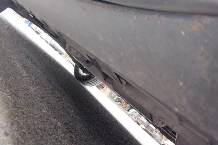 Used Geely Auto Haoyue L 2023 2.0T DCT Prestige Edition Chassis Front Right
