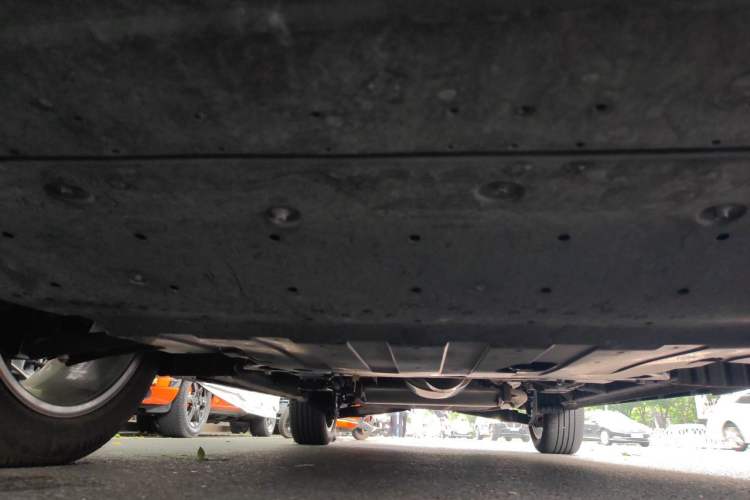 Used Geely Auto Haoyue L 2023 2.0T DCT Flagship Version Chassis Front