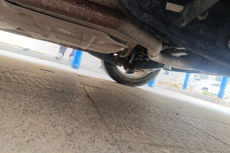 Used Geely Auto Haoyue L 2023 2.0T DCT Prestige Edition Chassis Rear Left