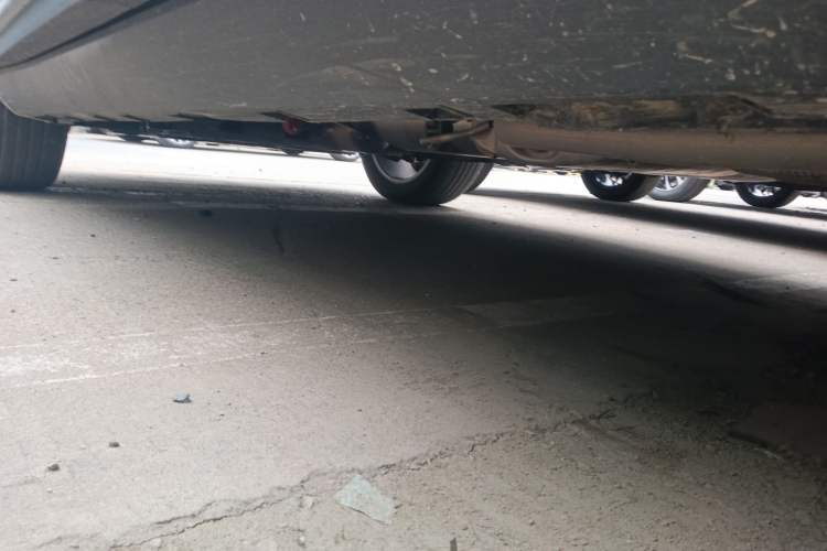Used Geely Auto Haoyue L 2023 2.0T DCT Prestige Edition Chassis Rear Left
