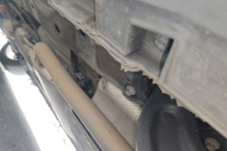 Used Geely Auto Haoyue L 2023 2.0T DCT Prestige Edition Chassis Rear Left