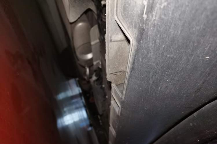 Used Geely Auto Haoyue L 2023 2.0T DCT Prestige Edition Chassis Rear Right