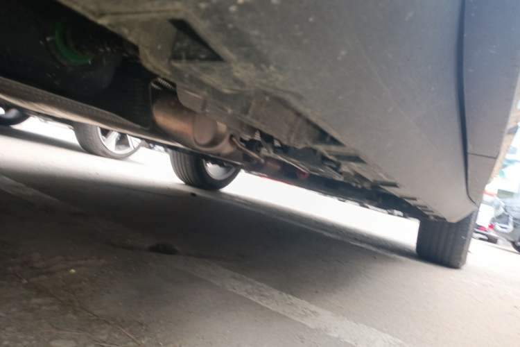 Used Geely Auto Haoyue L 2023 2.0T DCT Prestige Edition Chassis Rear Right