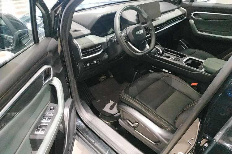 Used Geely Auto Haoyue L 2023 2.0T DCT Prestige Edition Driver Seat