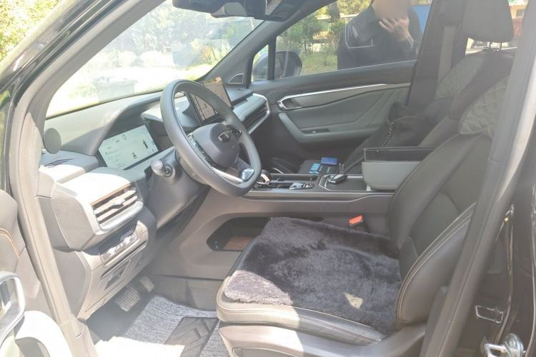 Used Geely Auto Haoyue L 2023 2.0T DCT Prestige Edition Driver Seat