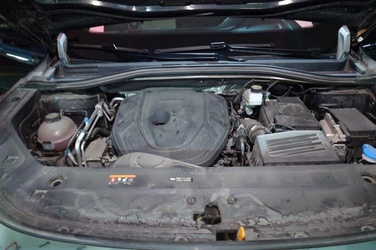 Used Geely Auto Haoyue L 2023 2.0T DCT Flagship Version Engine Bay