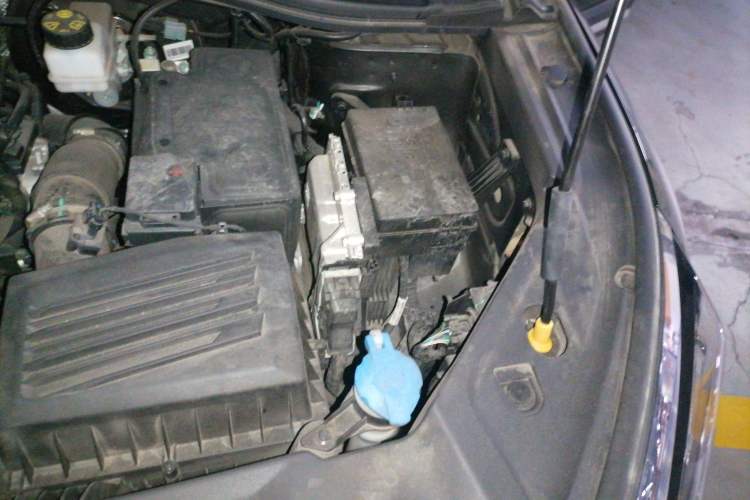 Used Geely Auto Haoyue L 2023 2.0T DCT Prestige Edition Engine Bay Left