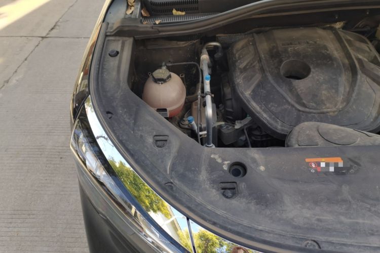 Used Geely Auto Haoyue L 2023 2.0T DCT Flagship Version Engine Bay Right