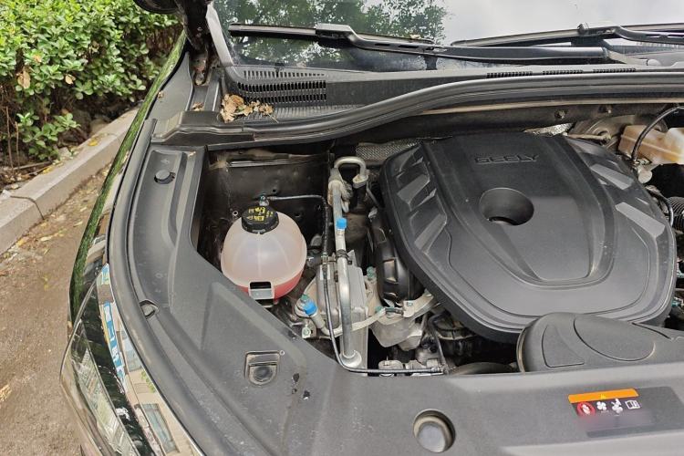 Used Geely Auto Haoyue L 2023 2.0T DCT Prestige Edition Engine Bay Right