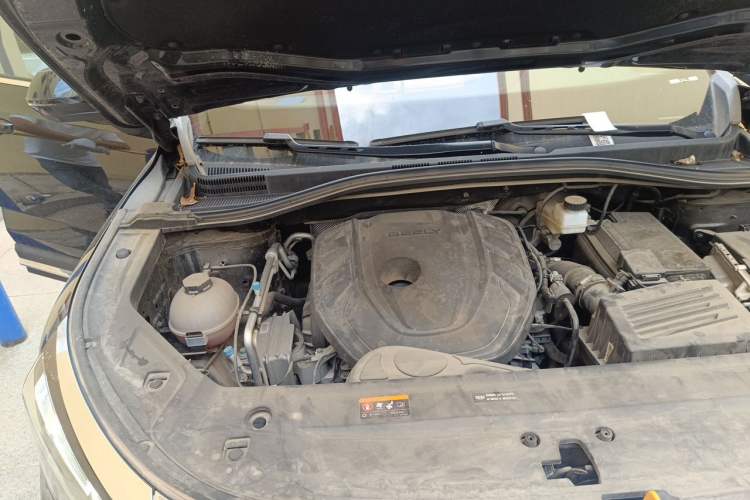 Used Geely Auto Haoyue L 2023 2.0T DCT Prestige Edition Engine Bay Right