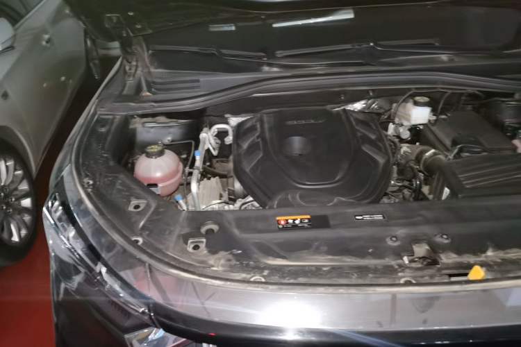 Used Geely Auto Haoyue L 2023 2.0T DCT Prestige Edition Engine Bay Right