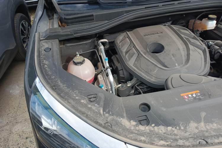 Used Geely Auto Haoyue L 2023 2.0T DCT Prestige Edition Engine Bay Right