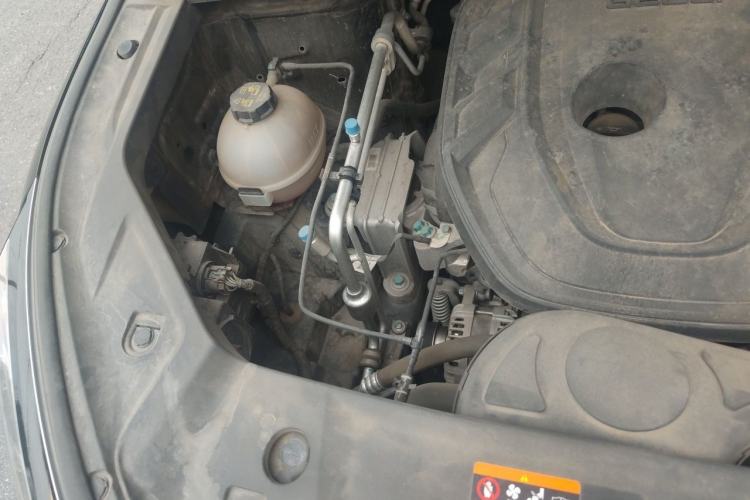 Used Geely Auto Haoyue L 2023 2.0T DCT Flagship Version Engine Bay Right