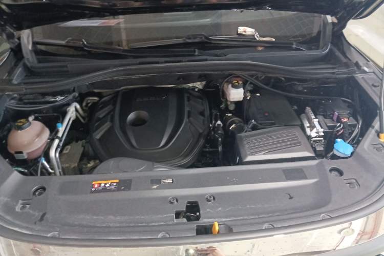 Used Geely Auto Haoyue L 2023 2.0T DCT Flagship Version Engine Bay