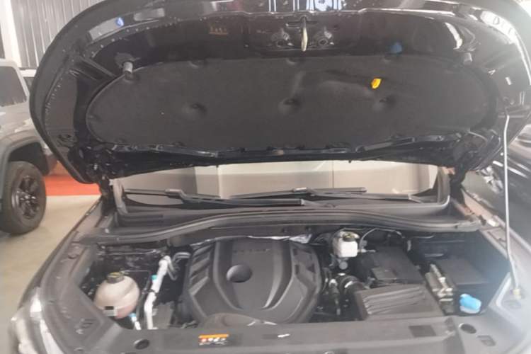 Used Geely Auto Haoyue L 2023 2.0T DCT Luxury Version Exterior 1
