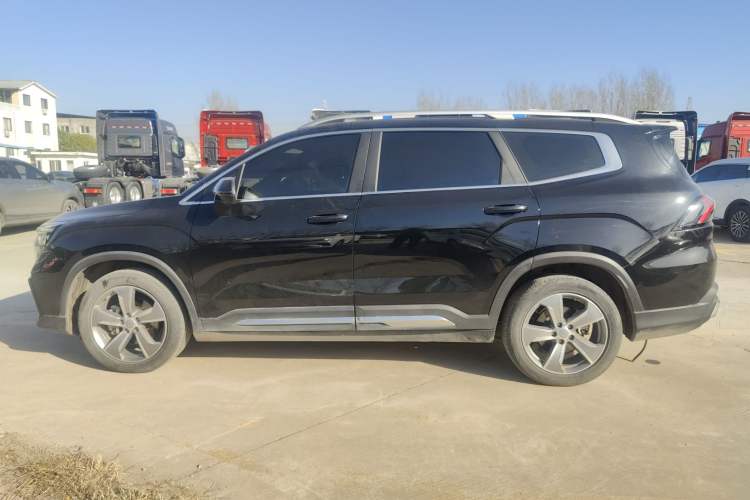 Used Geely Auto Haoyue L 2023 2.0T DCT Prestige Edition Exterior 3
