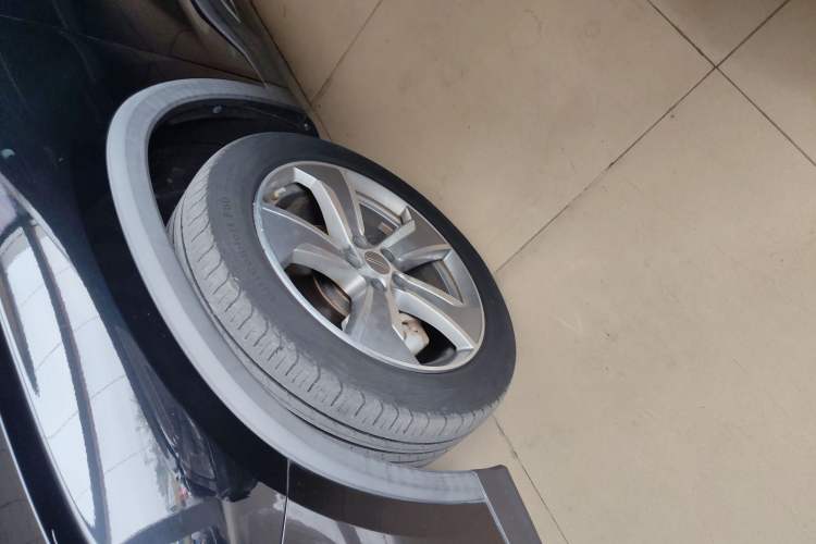 Used Geely Auto Haoyue L 2023 2.0T DCT Prestige Edition Exterior 4