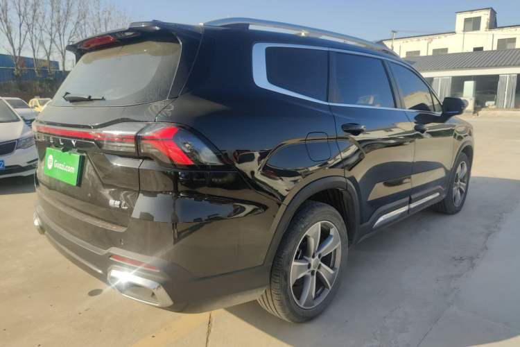 Used Geely Auto Haoyue L 2023 2.0T DCT Prestige Edition Exterior 5