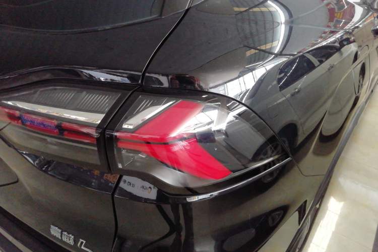 Used Geely Auto Haoyue L 2023 2.0T DCT Prestige Edition Exterior 6