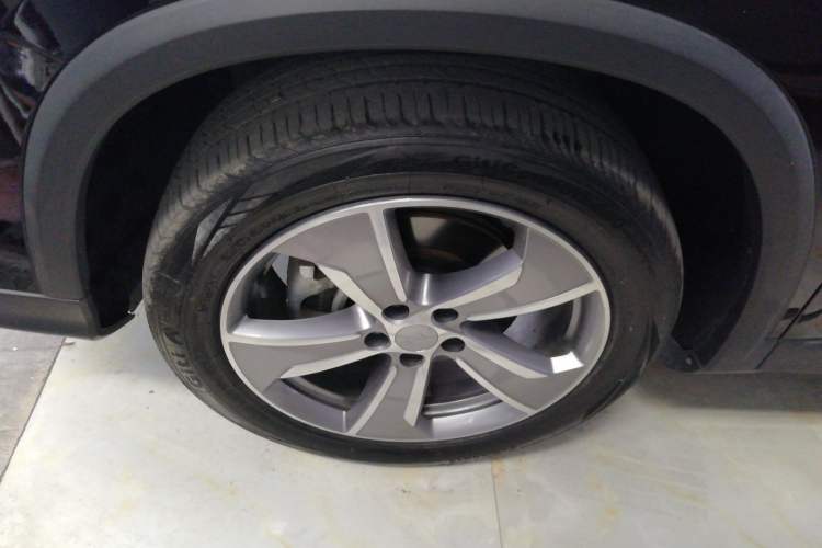 Used Geely Auto Haoyue L 2023 2.0T DCT Prestige Edition Exterior 7
