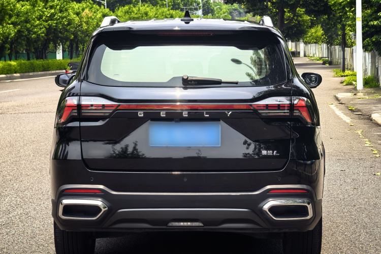 Used Geely Auto Haoyue L 2023 2.0T DCT Prestige Edition Exterior 8