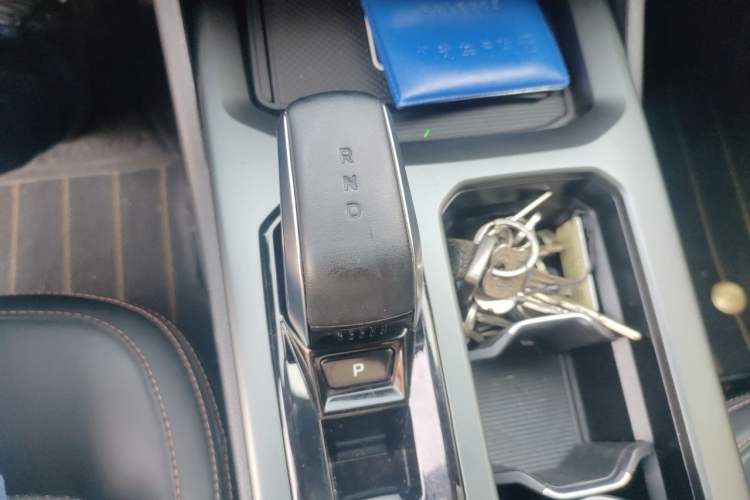 Used Geely Auto Haoyue L 2023 2.0T DCT Prestige Edition Gear Lever