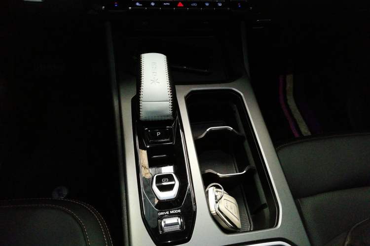 Used Geely Auto Haoyue L 2023 2.0T DCT Prestige Edition Gear Lever