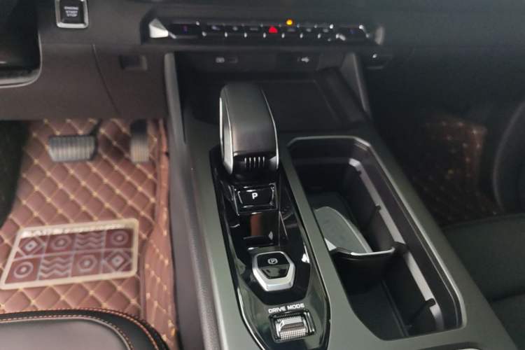 Used Geely Auto Haoyue L 2023 2.0T DCT Luxury Version Gear Lever