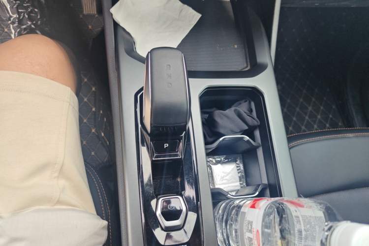 Used Geely Auto Haoyue L 2023 2.0T DCT Prestige Edition Gear Lever
