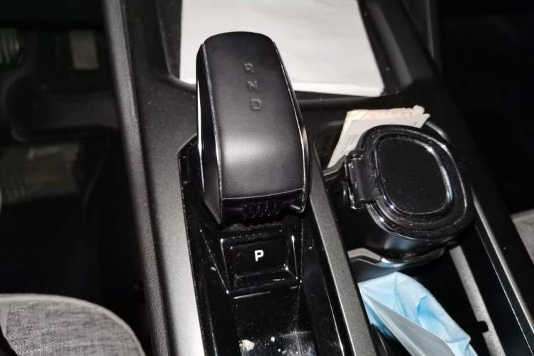 Used Geely Auto Haoyue L 2023 2.0T DCT Prestige Edition Gear Lever