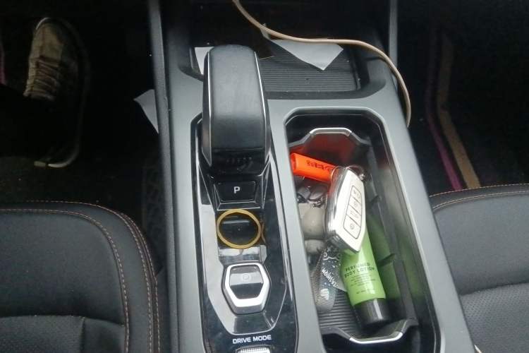 Used Geely Auto Haoyue L 2023 2.0T DCT Prestige Edition Gear Lever