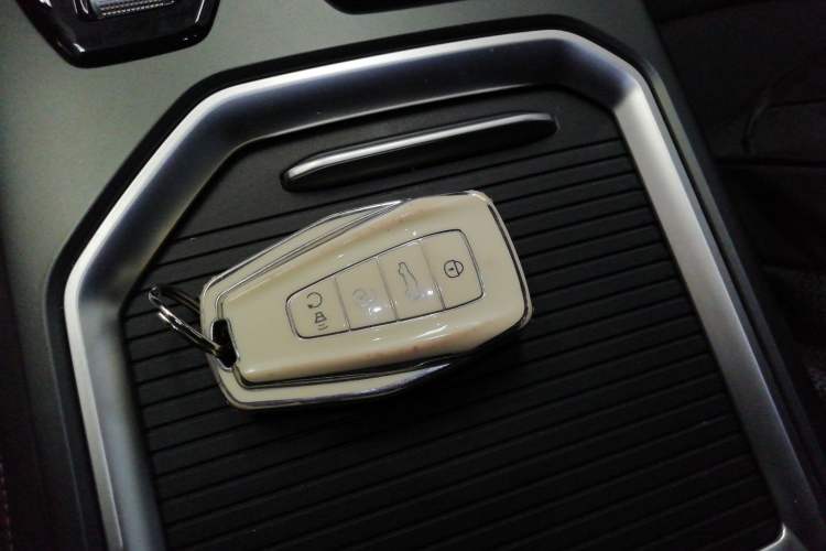 Used Geely Auto Haoyue L 2023 2.0T DCT Prestige Edition Interior 1