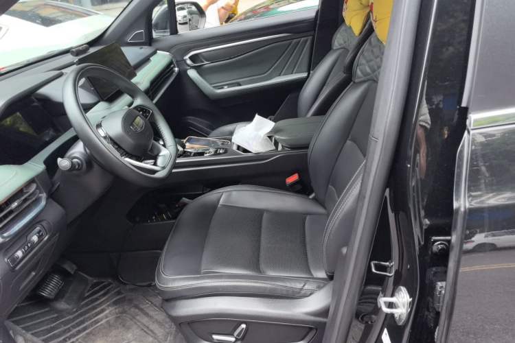 Used Geely Auto Haoyue L 2023 2.0T DCT Prestige Edition Left Front Seat