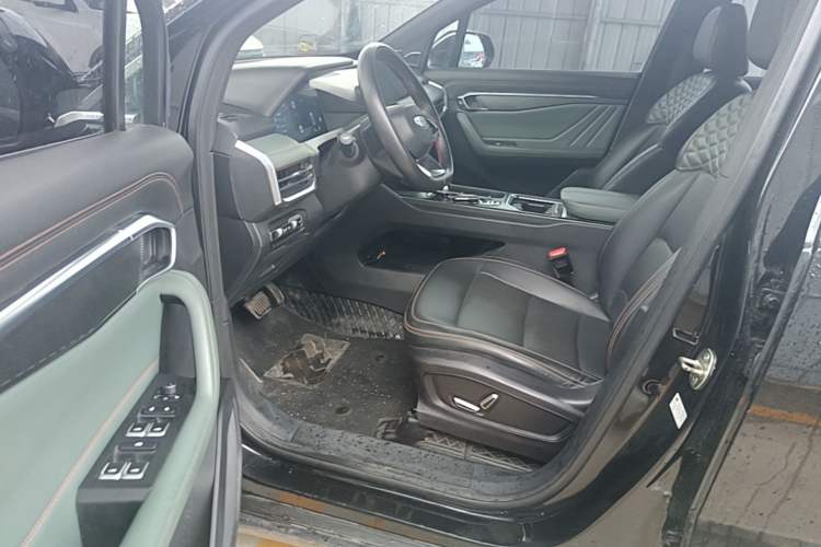 Used Geely Auto Haoyue L 2023 2.0T DCT Prestige Edition Left Front Seat